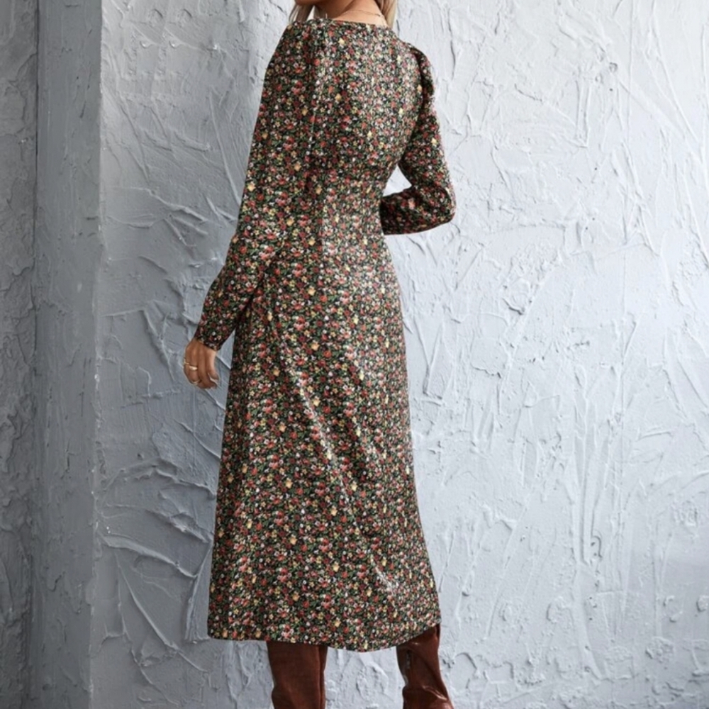 Dress - Picture 3 of 4